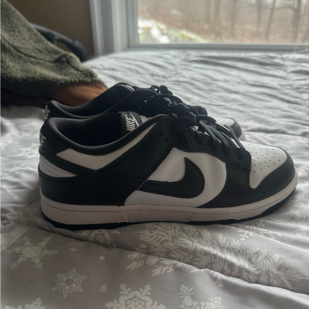 Nike Black and White Men’s sneakers